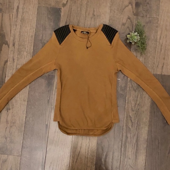 Zara Ribbed Top w/ Vegan Leather Shoulders - Picture 3 of 11